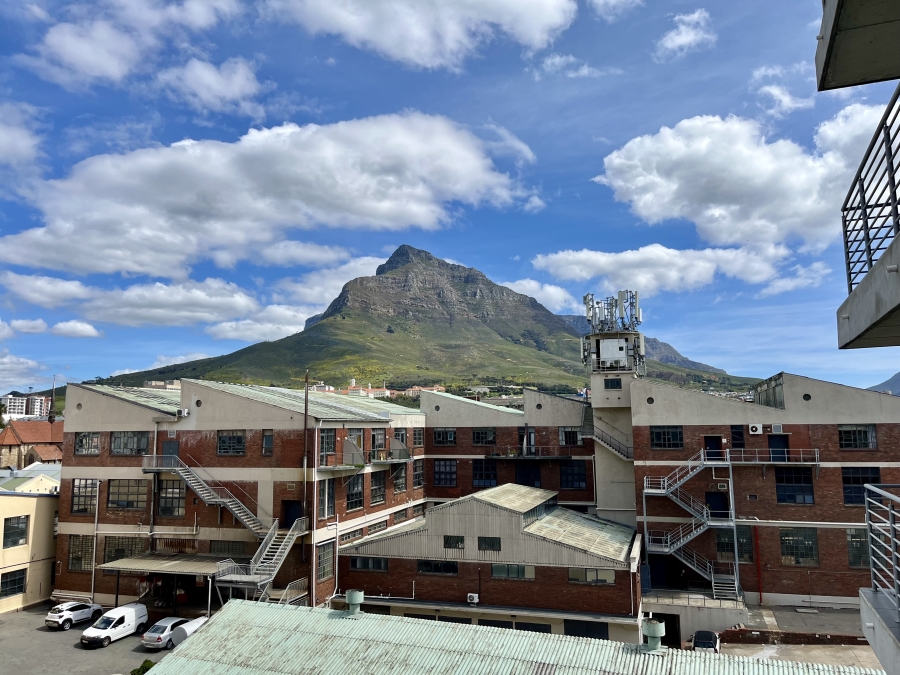 2 Bedroom Property for Sale in Observatory Western Cape